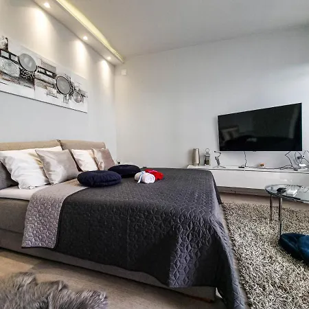 Apartment Apex Penthouse Self Check-In Karlovac Buitenkant foto