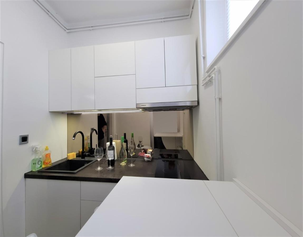 Apartment Apex Penthouse Self Check-in *