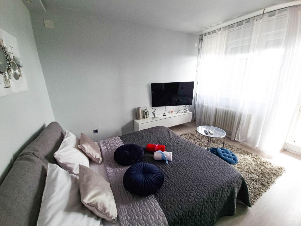 Apex Penthouse Self Check-in * Karlovac