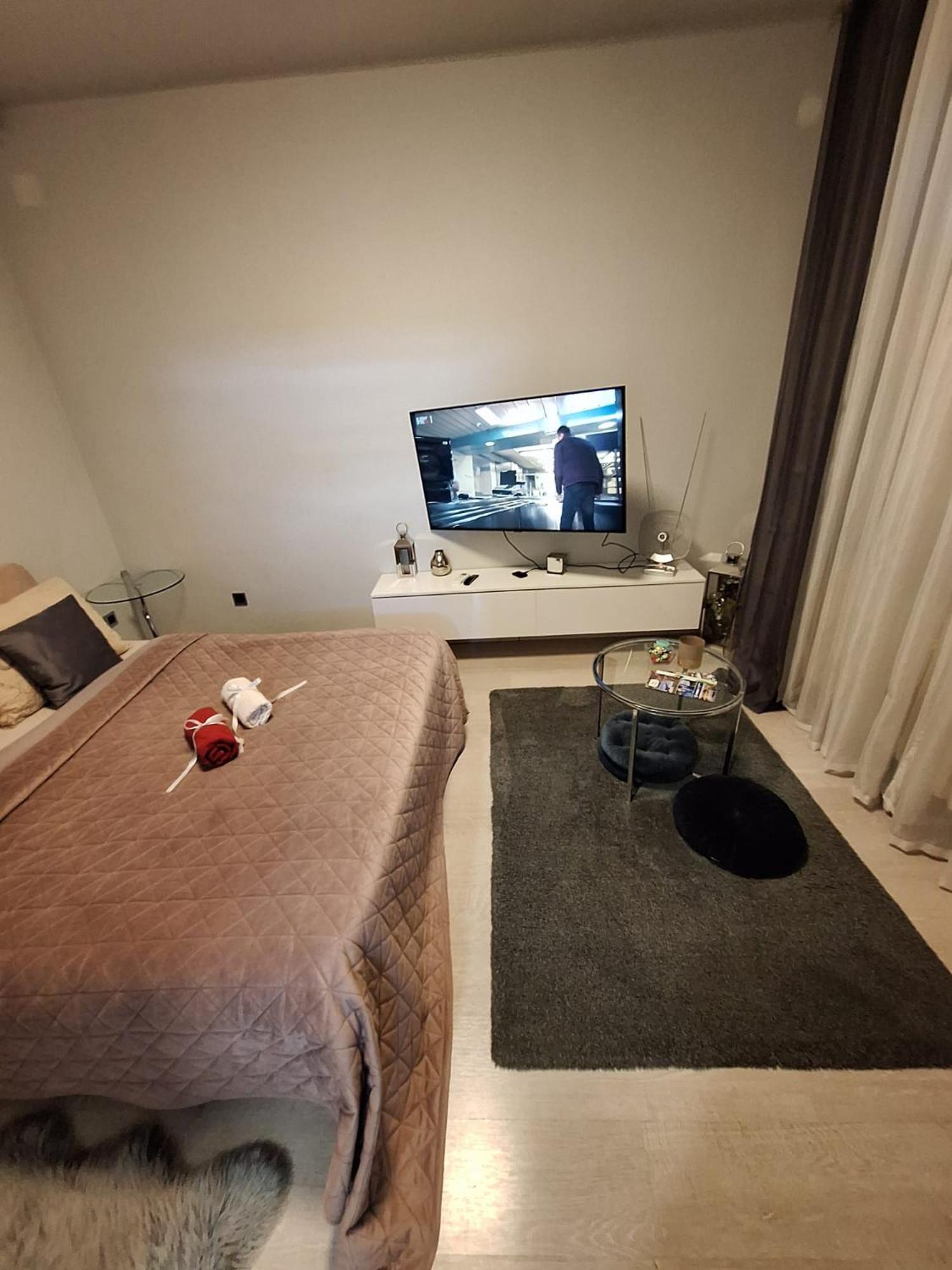 Apex Penthouse Self Check-in * Karlovac